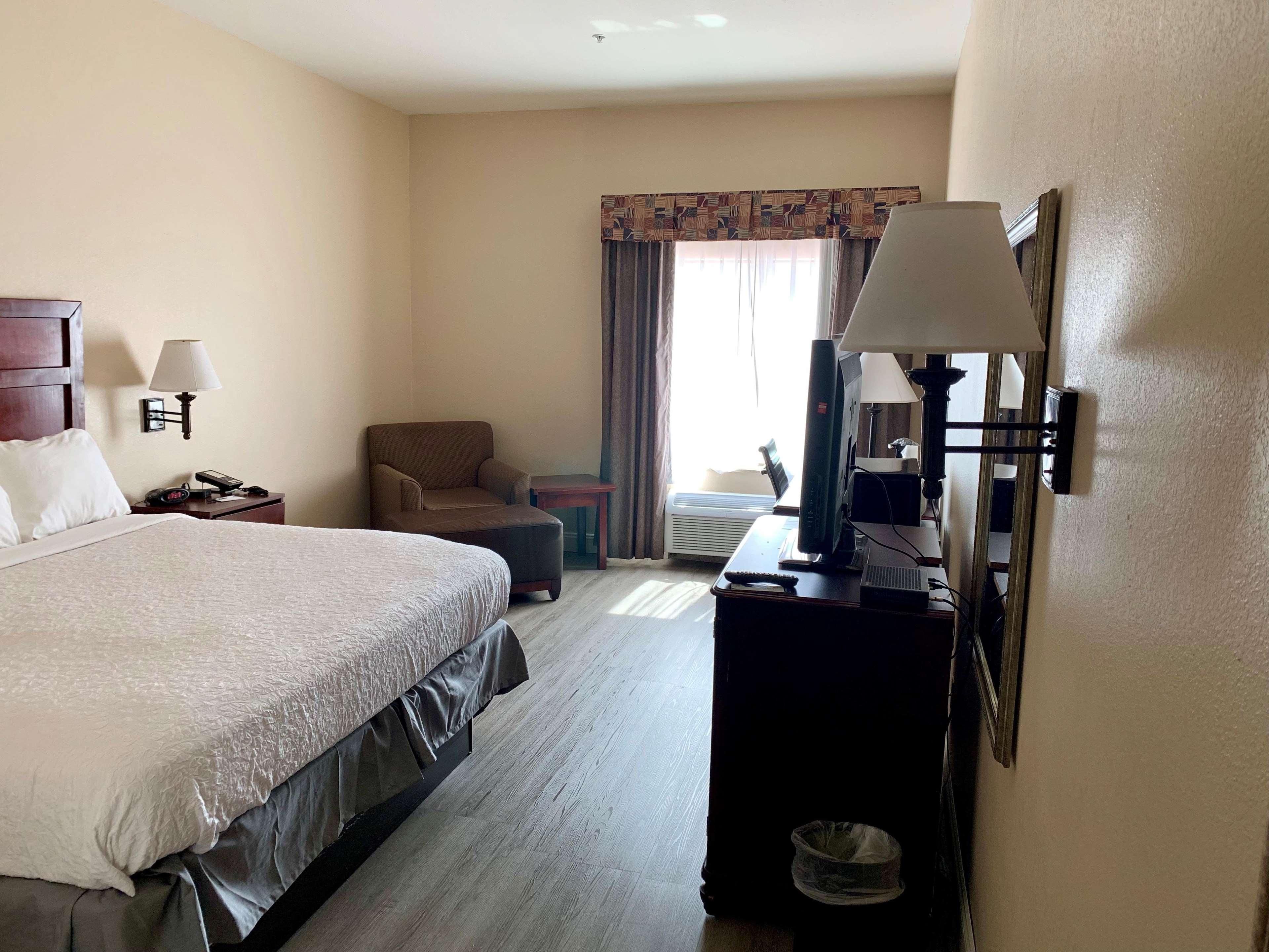 Country Inn & Suites By Radisson, Midway - Tallahassee West ภายนอก รูปภาพ