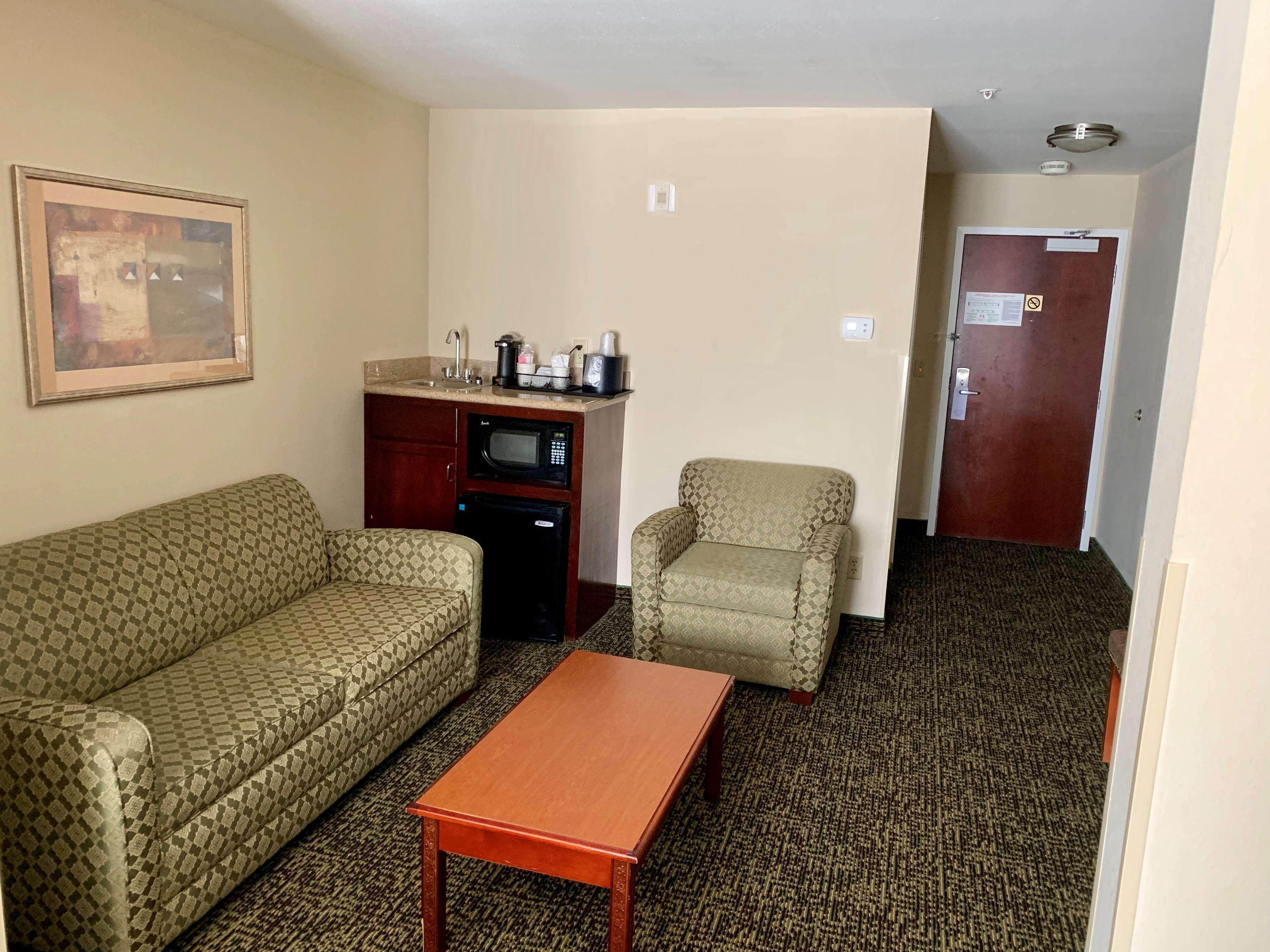 Country Inn & Suites By Radisson, Midway - Tallahassee West ภายนอก รูปภาพ