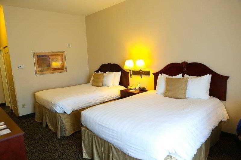 Country Inn & Suites By Radisson, Midway - Tallahassee West ภายนอก รูปภาพ