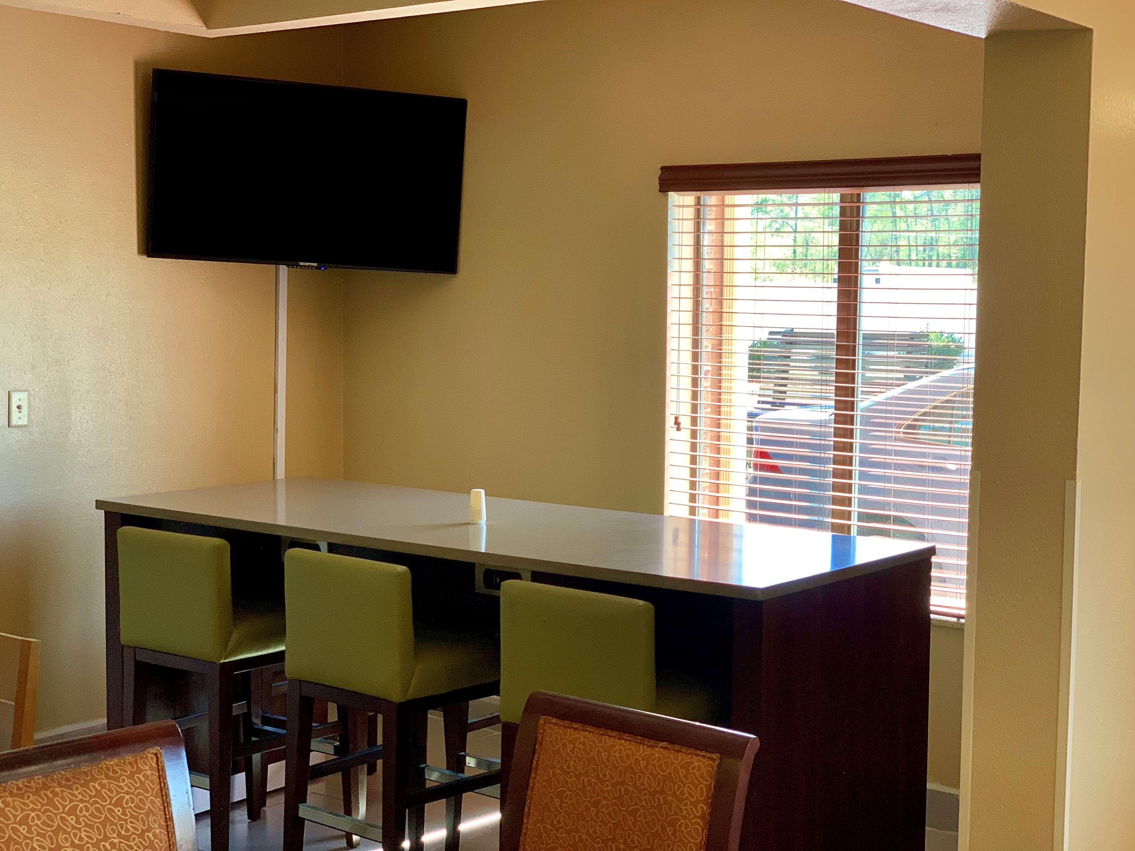 Country Inn & Suites By Radisson, Midway - Tallahassee West ภายนอก รูปภาพ