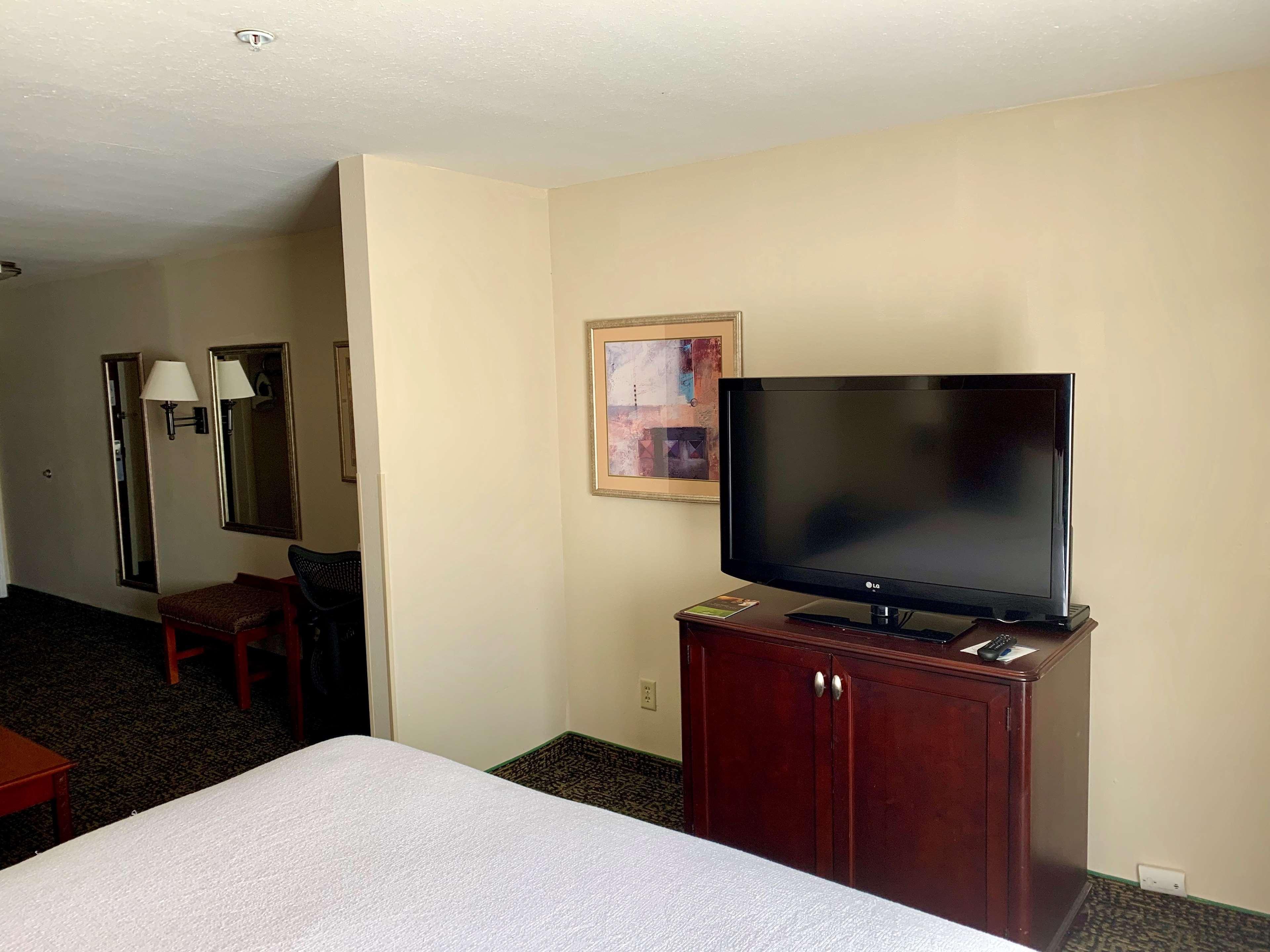Country Inn & Suites By Radisson, Midway - Tallahassee West ภายนอก รูปภาพ
