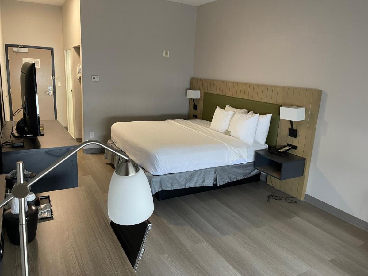 Country Inn & Suites By Radisson, Midway - Tallahassee West ภายนอก รูปภาพ