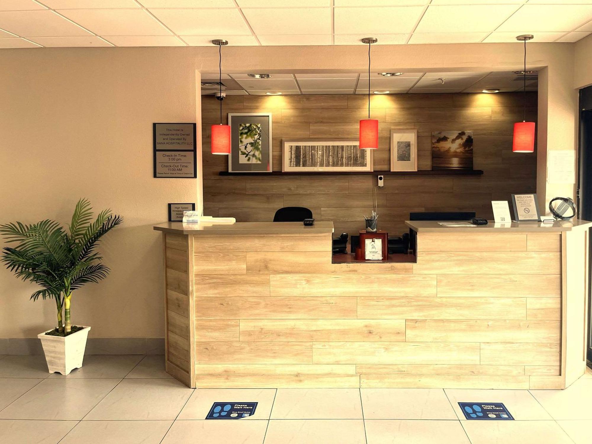 Country Inn & Suites By Radisson, Midway - Tallahassee West ภายนอก รูปภาพ